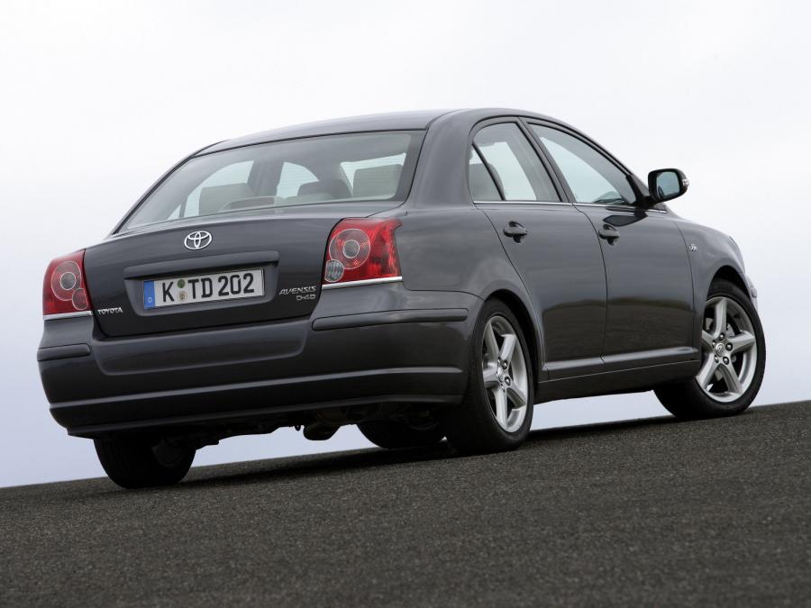  Toyota Avensis Sedan 2006 года  (фото 21 из 113)